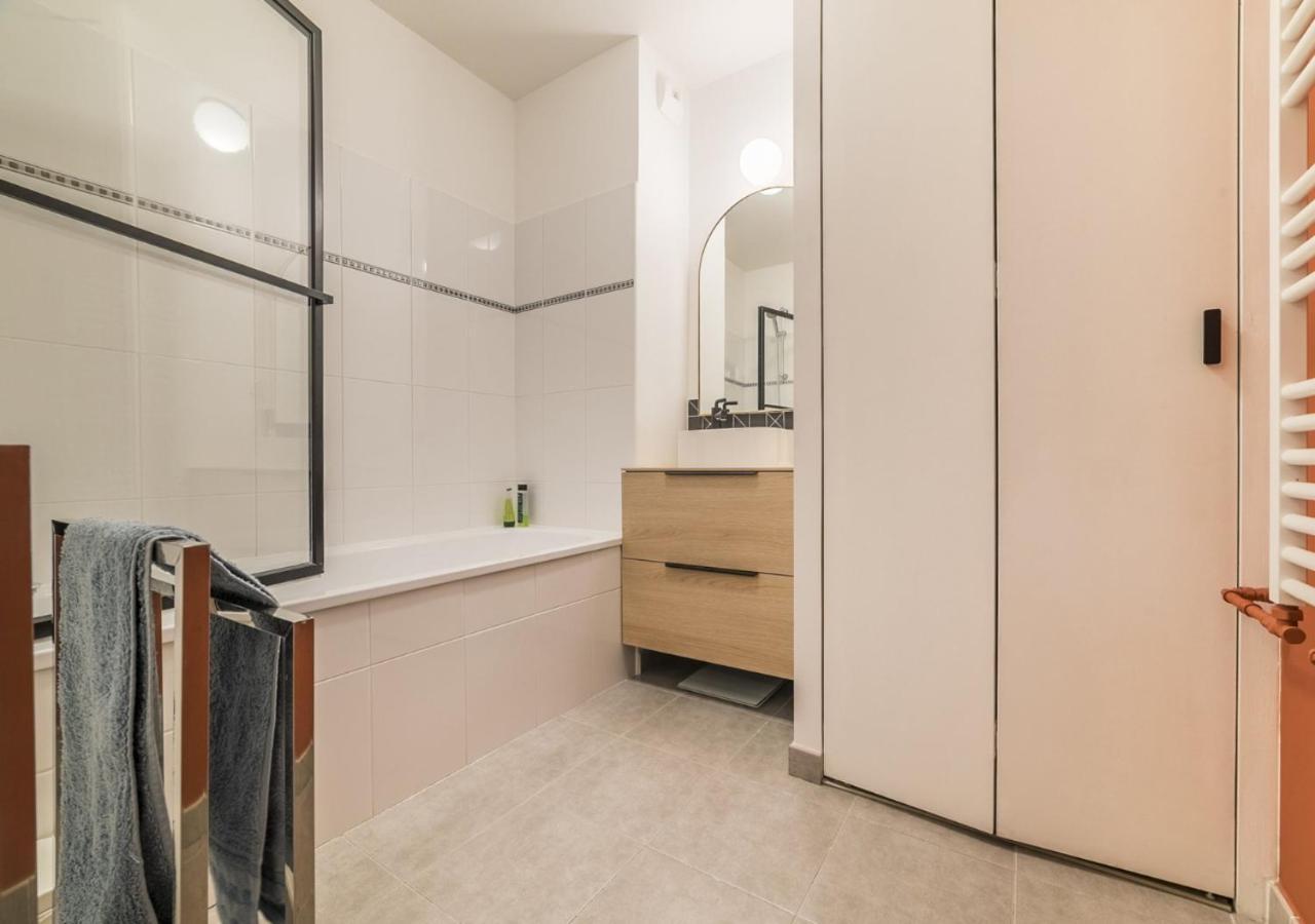 마르세유 Elegant T3 Au Panier Vieux Port Avec Terrasse Privee Et Parking 아파트 외부 사진